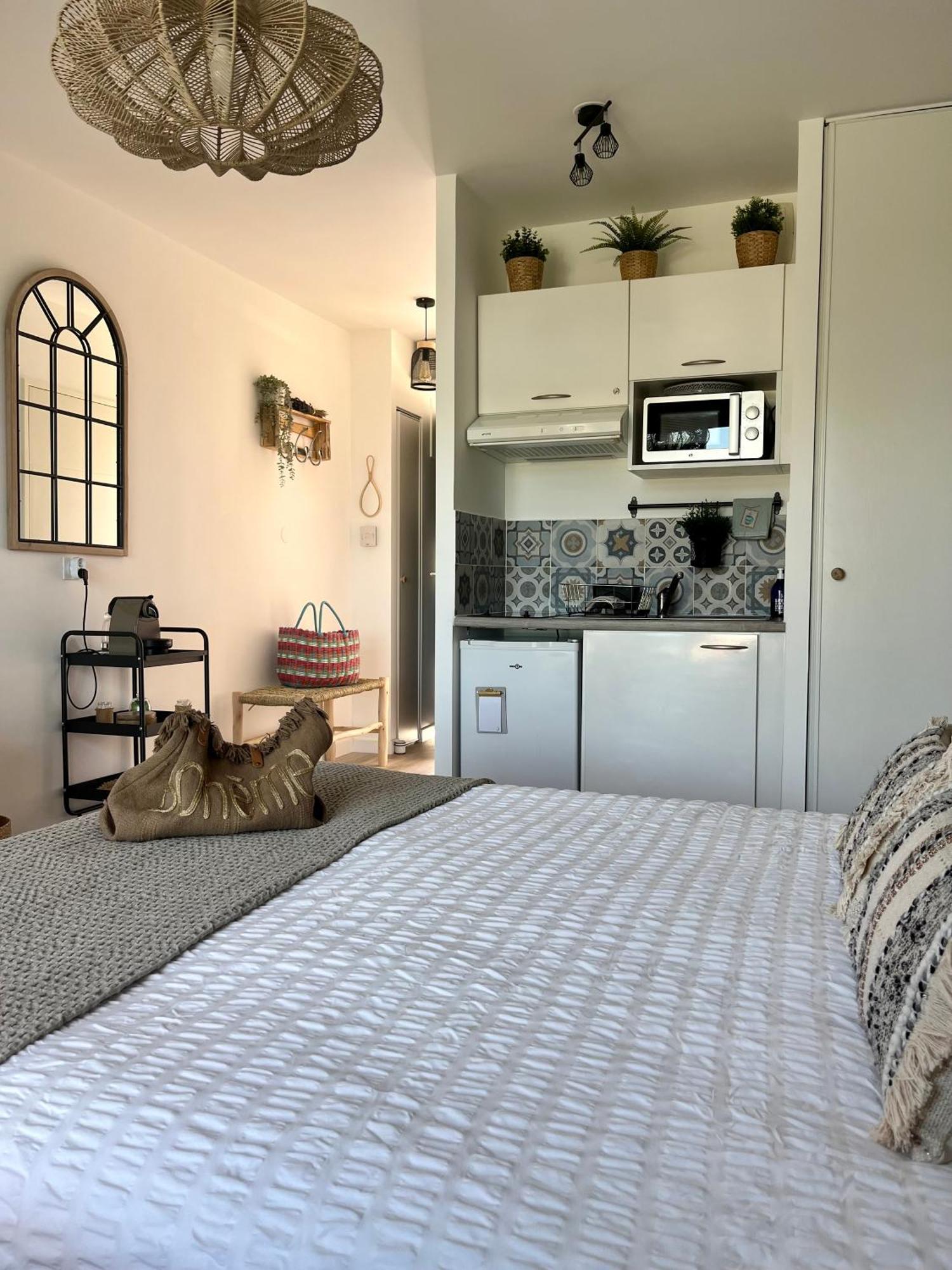 Studio Nuitee En Provence 2 Éguilles 外观 照片